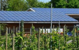Photovoltaikanlage auf einem Dach (Bild von Hörbi Brüllmann auf Pixabay